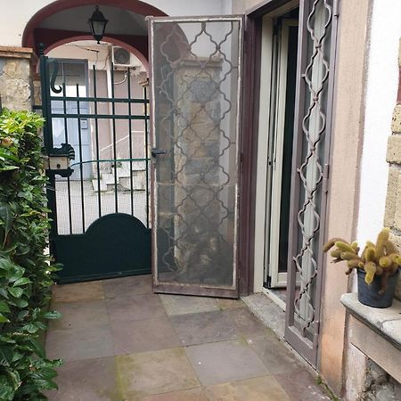 Dog House From Pompei-Amalfi Bed & Breakfast Sant'Antonio Abate Exterior photo